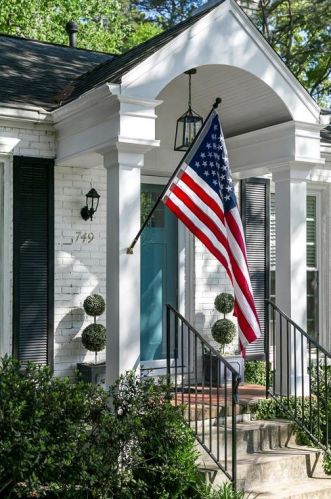 749 Darlington Cir, Atlanta, GA 30305-2706