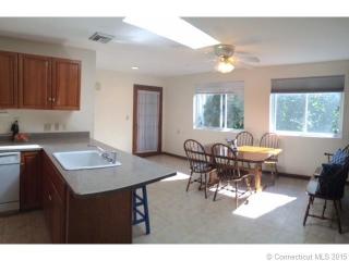 16 Hill Ave, Wallingford, CT 06492-2224