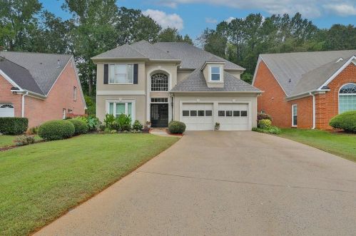 4964 Secluded Pines Dr, Marietta, GA 30068-5603