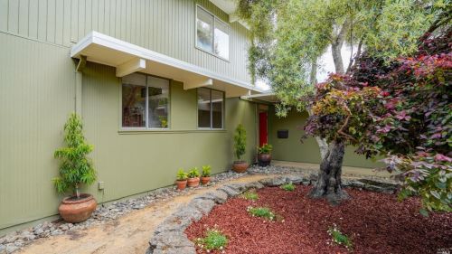 2170 Elderberry Ln, San Rafael, CA 94903-1221