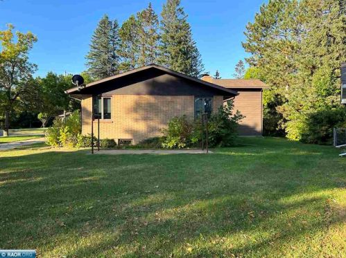 801 5th Ave, Chisholm, MN 55719-1327
