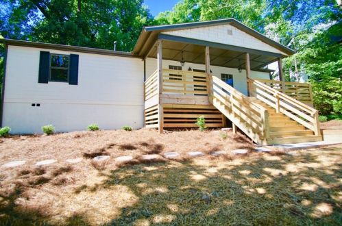 1857 Braeburn Cir, Atlanta, GA 30316-2272