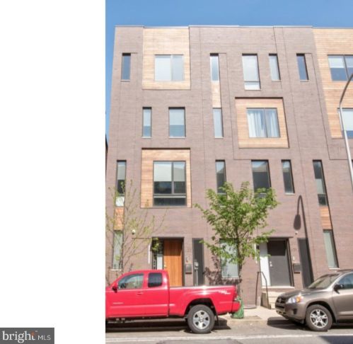 623 5th St, Philadelphia, PA 19123-2831