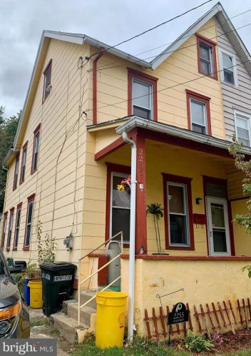 2255 37th St, Camden, NJ 08110-2211