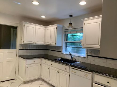 500 Carriage Dr, Atlanta GA  30328-3307 exterior