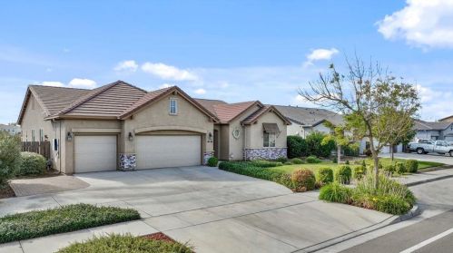 1660 Woodward Ave, Manteca, CA 95337-7203