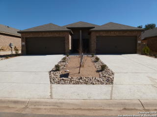 1066 Carolyn Cv, New Braunfels TX  78130-4151 exterior