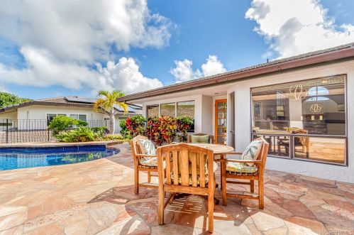 650 Kaulana Pl, Honolulu HI  96821-2533 exterior