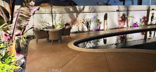 305 Kenmore St, Anaheim CA  92804-2114 exterior