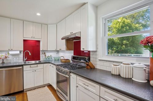 903 Kerwin Rd, Silver Spring MD 20901-1752 exterior