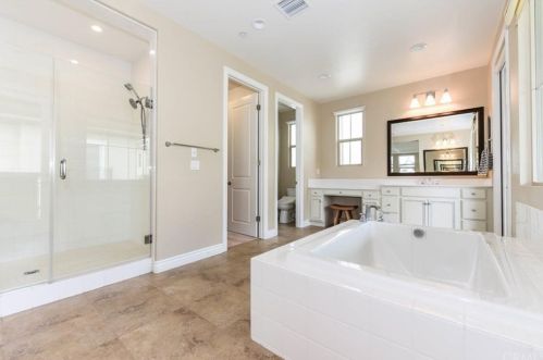 64 Interlude, Irvine CA  92620-3694 exterior