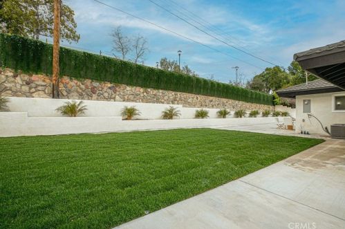 3579 Pontiac St, Glendale CA  91214-1822 exterior