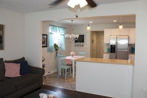 12155 1st Ave, Cincinnati, OH 45249-1505