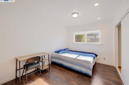 1416 Sunshine Dr, Concord CA  94520-4069 exterior