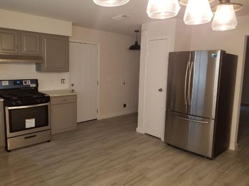 320 Bert St, Angleton TX  77515-5259 exterior