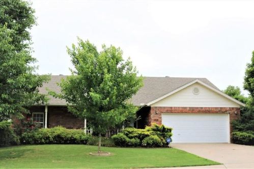 216 Blake Dr, Centerton, AR 72719-9703
