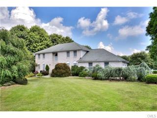 318 Cutlers Farm Rd, Upper Stepney CT  06468-2105 exterior