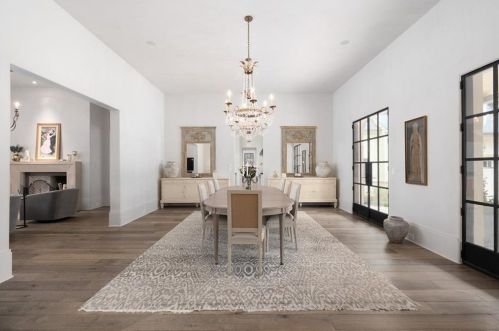 3994 Emma Ln, Atlanta GA  30342-3835 exterior