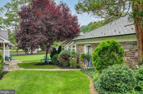 104 Treaty Elm Ln, Tavistock NJ 08033-3413 exterior