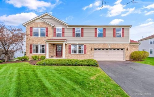 238 Johnson St, Pingree Grove, IL 60140-4004