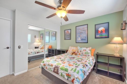 4046 Columbia Ave, Riverside CA  92501-1526 exterior