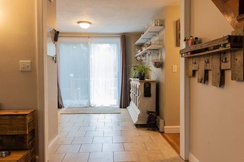 31 Bishop Hill Rd, Providence, RI 02919-2814
