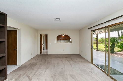 16350 Rancho Escondido Dr, Riverside CA  92506-5816 exterior
