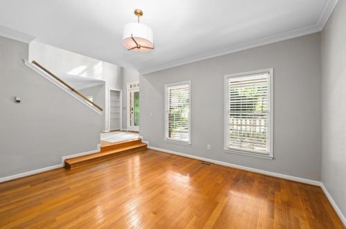 4226 Carmain Dr, Atlanta GA  30342-3504 exterior