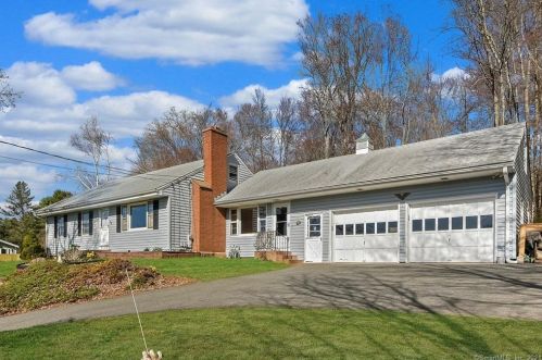1136 Chamberlain Hill Rd, Middletown, CT 06457-5545
