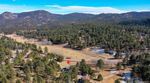 5615 Hatch Dr, Lakewood CO 80439 exterior