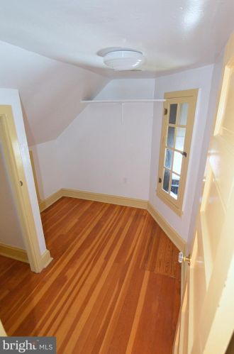151 Fairfax St, Berkeley Springs WV  25411-3237 exterior