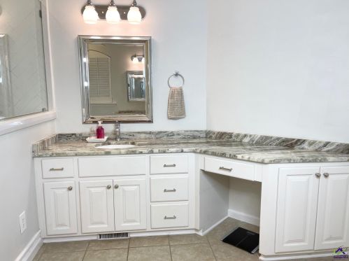 109 Timberlane Ave, Warner Robins GA  31088-2020 exterior
