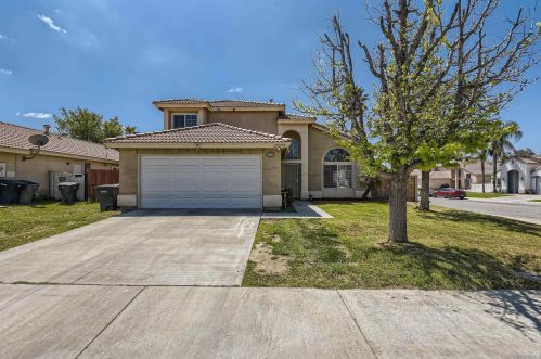1050 Peacock Dr, San Jacinto, CA 92583-5277