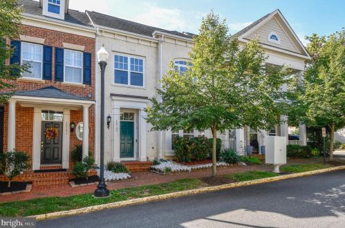 13703 Pinnacle St, Woodbridge, VA 22191-5432