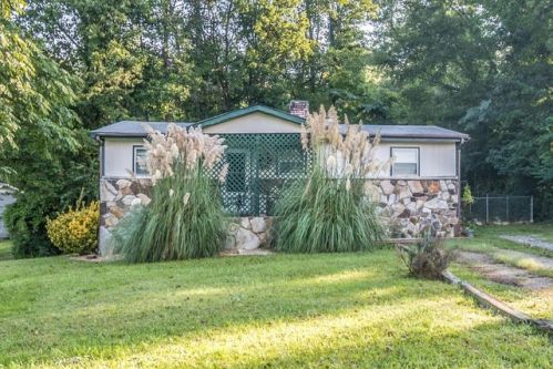 403 Inman St, Ringgold, GA 30736-2160
