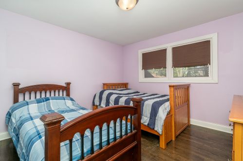 1043 Walter St, Lemont IL  60439-3991 exterior