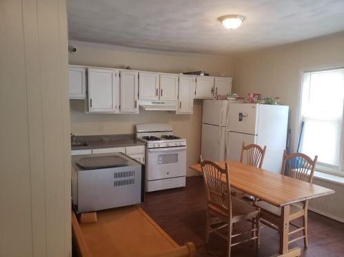 45 Yale Ave, Providence, RI 02908-5125