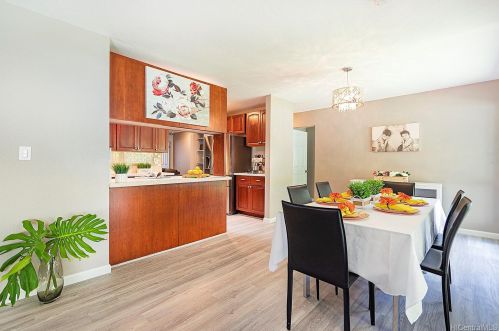 1345 Kaeleku St, Honolulu HI  96825-3003 exterior