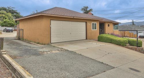 1024 Highland St, Seaside, CA 93955-6103