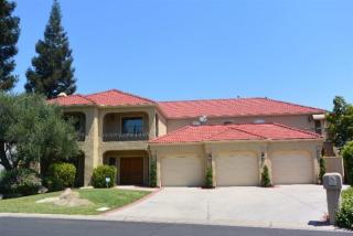 557 Mariners Cir, Fresno, CA 93730-0848