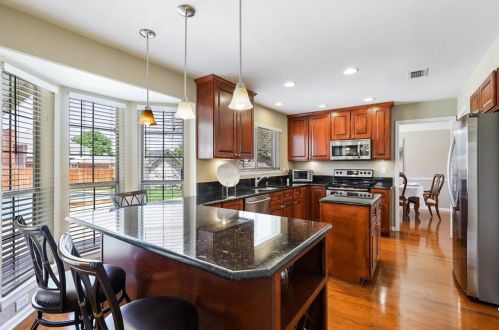 1528 Lindby Dr, Lewisville, TX 75028-3623