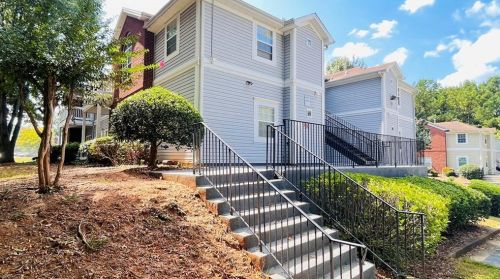 4273 Orchard Grv, Stone Mountain, GA 30083-1293