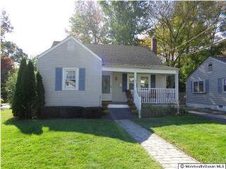 95 Riverview Ave, Wall Township, NJ 07753-6404