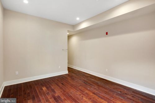 46 44 St, Philadelphia PA 19104-2939 exterior