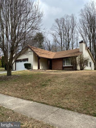7913 Mulberry Bottom Ct, Springfield VA  22153-2315 exterior