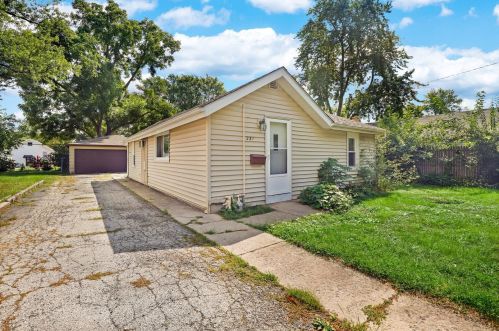 231 Addison Rd, Villa Park, IL 60181-2002