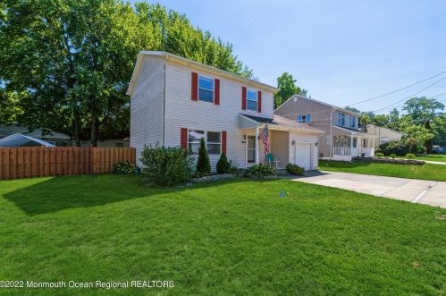 207 Milton Ave, Cliffwood, NJ 07721-1060