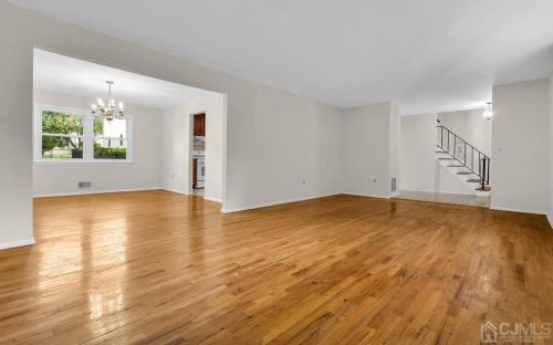 41 Meredith Rd, Piscataway NJ  08854-5419 exterior