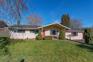 416 86th St, Vancouver, WA 98665-7736