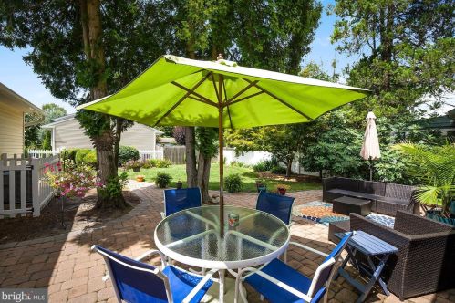 457 Crystal Lake Ave, Tavistock NJ 08033-2819 exterior